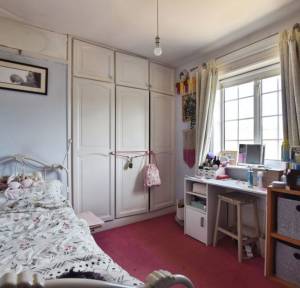 3 Bedroom House for sale in Blandford Road, Salisbury