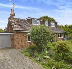 3 Bedroom Bungalow for sale in Mount Pleasant, Salisbury