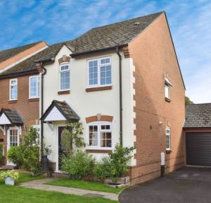 2 Bedroom House for sale in Hampton Court, Salisbury