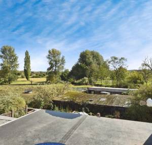 2 Bedroom House for sale in Hampton Court, Salisbury