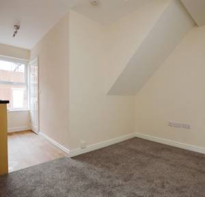 1 Bedroom Flat for sale in Meadow Road, Salisbury