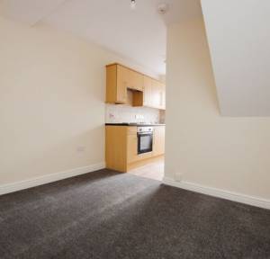 1 Bedroom Flat for sale in Meadow Road, Salisbury