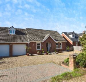 4 Bedroom House for sale in Southampton Road, Salisbury