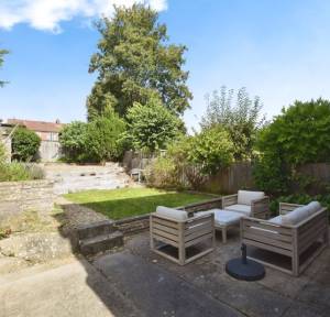3 Bedroom House for sale in Coombe Road, Salisbury