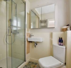 3 Bedroom House for sale in Belle Vue Road, Salisbury