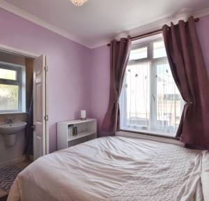 4 Bedroom Bungalow for sale in Melvin Close, Salisbury