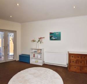4 Bedroom Bungalow for sale in Melvin Close, Salisbury