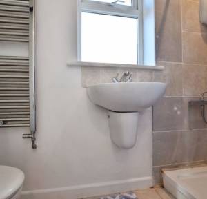 4 Bedroom Bungalow for sale in Melvin Close, Salisbury