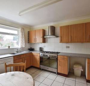4 Bedroom House for sale in Cheshire Close, Salisbury
