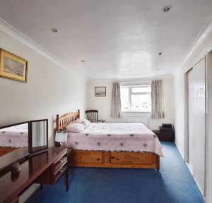 4 Bedroom House for sale in Cheshire Close, Salisbury