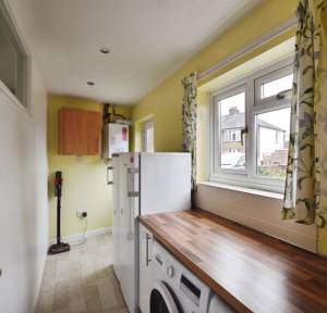 4 Bedroom House for sale in Cheshire Close, Salisbury