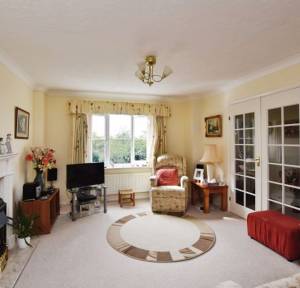 3 Bedroom Bungalow for sale in Stone Close, Salisbury