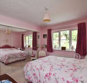 3 Bedroom Bungalow for sale in Stone Close, Salisbury