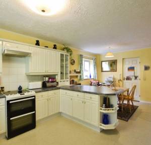 3 Bedroom Bungalow for sale in Stone Close, Salisbury
