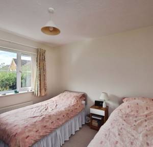 3 Bedroom Bungalow for sale in Stone Close, Salisbury