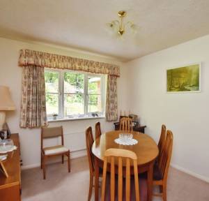 3 Bedroom Bungalow for sale in Stone Close, Salisbury