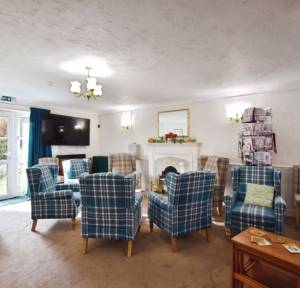 1 Bedroom Apartment / Studio for sale in Archers Court, Salisbury