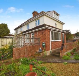 3 Bedroom House for sale in Fairfield Road, Salisbury
