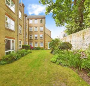 1 Bedroom Flat for sale in Wilton Road, Salisbury