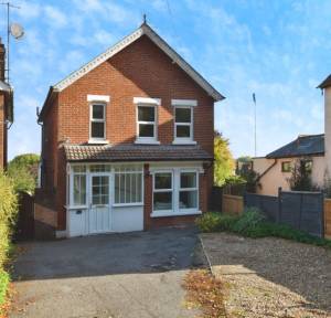 3 Bedroom House for sale in Downton Road, Salisbury
