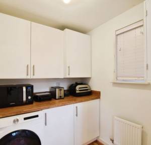3 Bedroom House for sale in Finch Close, Salisbury