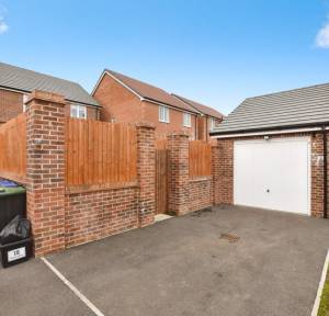 3 Bedroom House for sale in Finch Close, Salisbury