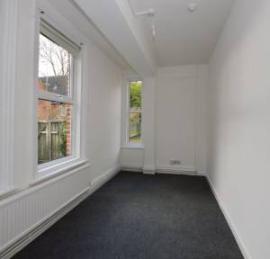 3 Bedroom Flat for sale in 49 Roman Road, Salisbury