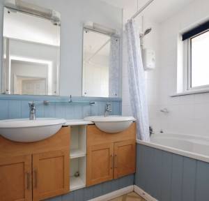3 Bedroom House for sale in Hulse Road, Salisbury