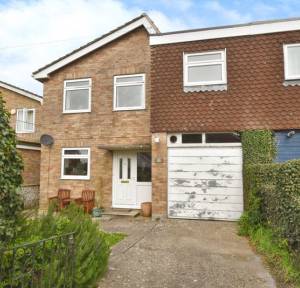 4 Bedroom House for sale in Centurion Close, Salisbury