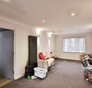 4 Bedroom House for sale in Little Woodfalls Drive, Salisbury