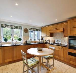 3 Bedroom House for sale in Crow Lane, Salisbury
