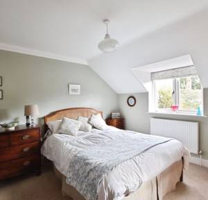 3 Bedroom House for sale in Crow Lane, Salisbury