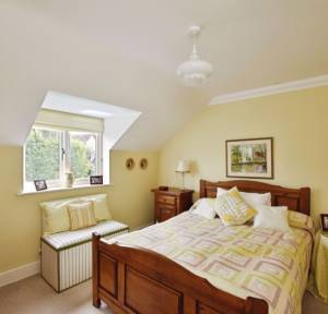 3 Bedroom House for sale in Crow Lane, Salisbury