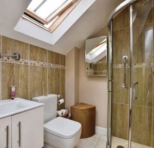 3 Bedroom House for sale in Crow Lane, Salisbury