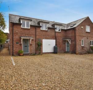 3 Bedroom House for sale in Crow Lane, Salisbury