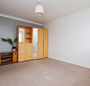 1 Bedroom Flat for sale in Stonehenge Walk, Salisbury