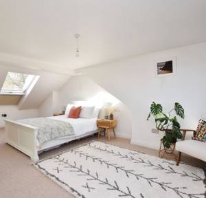 4 Bedroom House for sale in Queens Road, Salisbury