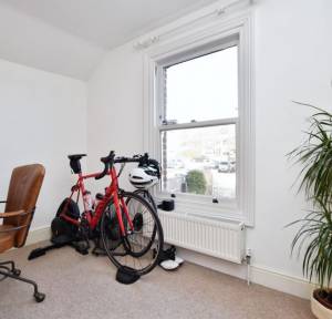 4 Bedroom House for sale in Queens Road, Salisbury