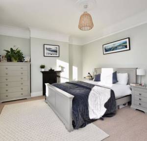 4 Bedroom House for sale in Queens Road, Salisbury