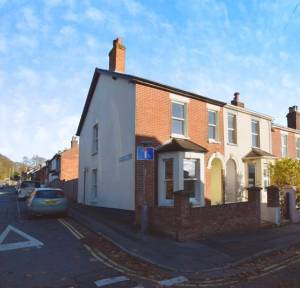 4 Bedroom House for sale in Queens Road, Salisbury