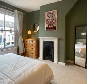 3 Bedroom House for sale in Park Street, Salisbury