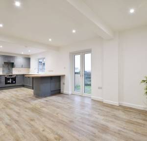 3 Bedroom House for sale in , Salisbury