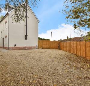 3 Bedroom House for sale in Salisbury Road, Salisbury