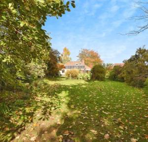 4 Bedroom House for sale in Middleton Road, Salisbury