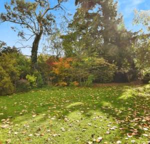 4 Bedroom House for sale in Middleton Road, Salisbury