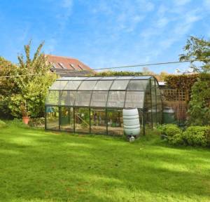 4 Bedroom House for sale in Middleton Road, Salisbury