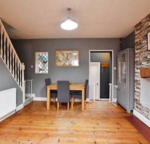 3 Bedroom House for sale in Devizes Road, Salisbury