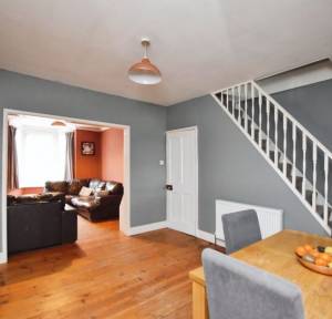 3 Bedroom House for sale in Devizes Road, Salisbury
