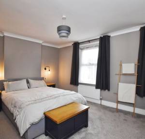 3 Bedroom House for sale in Devizes Road, Salisbury
