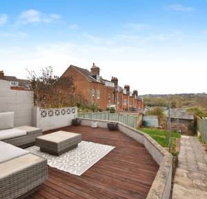 3 Bedroom House for sale in Devizes Road, Salisbury